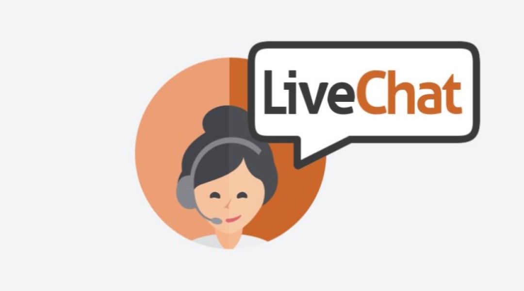 8US mang đến cho người chơi cách thức liên hệ trực tiếp bằng LiveChat